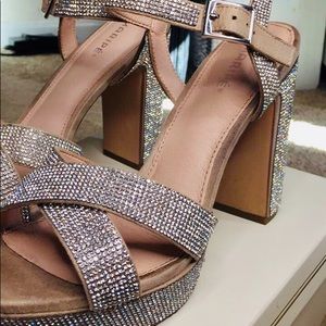 maripe leilani silver heels